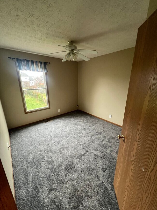 Building Photo - Charming 3-bedroom, 2-bathroom