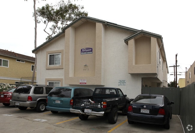Building Photo - Bridgeport Apartments