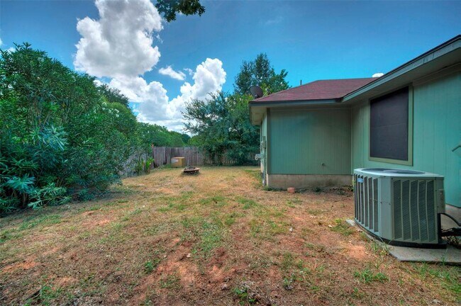 Building Photo - 14400 Levering St