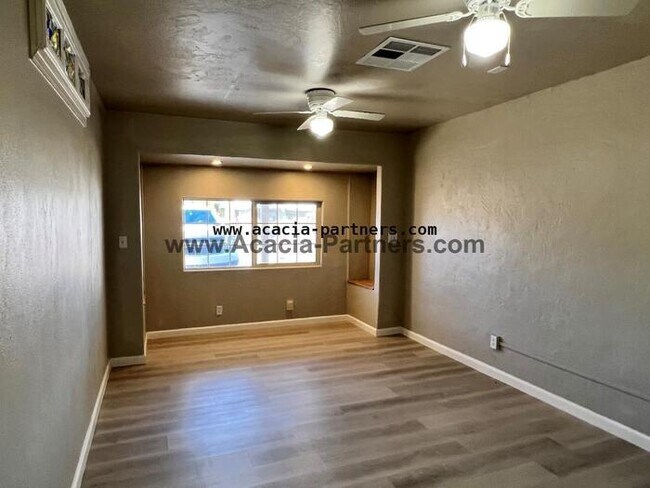 Building Photo - Four Bedroom Home in Silverbell Terrace