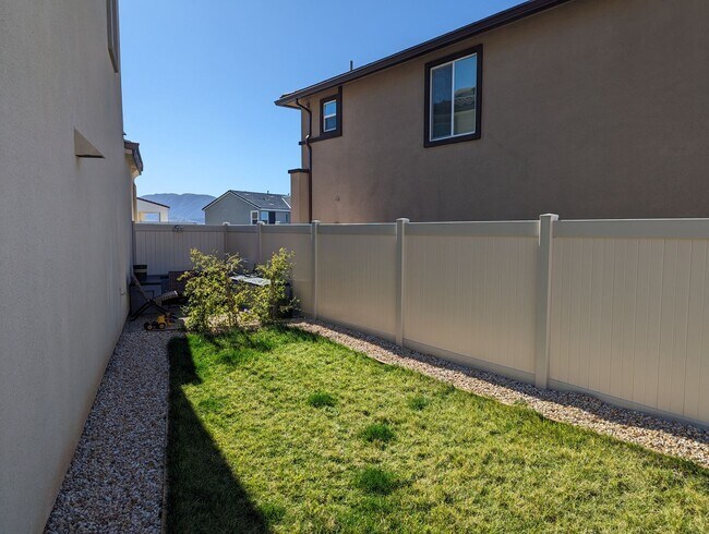 Building Photo - HSA1