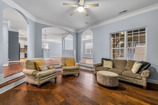 Building Photo - Luxury Living in High Point NC