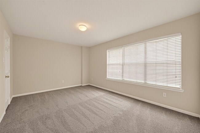 Building Photo - 13915 Maleewan Ln