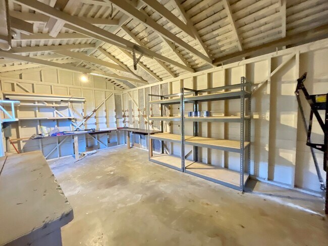 Building Photo - Adorable Two-Bedroom in the Hillcrest Area of Pacific Grove!