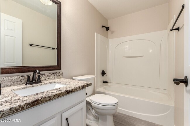 Building Photo - 1891 E Cowboy Cove Trail