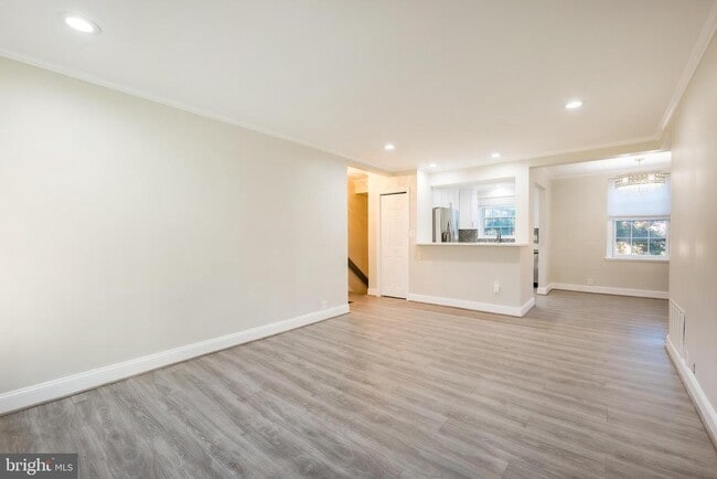 Building Photo - 3888 Porter St NW