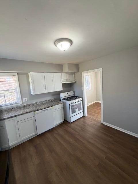 Building Photo - 127 Chantilly St