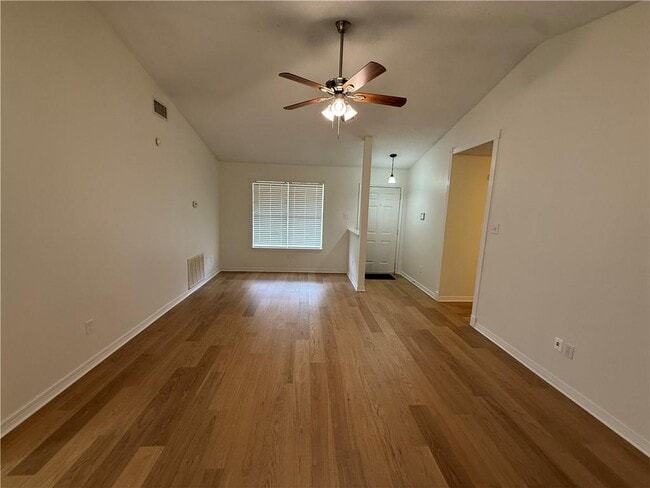 Building Photo - 791 Copperfield Dr E