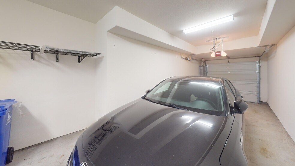 Building Photo - 44819 S Grimmer Blvd