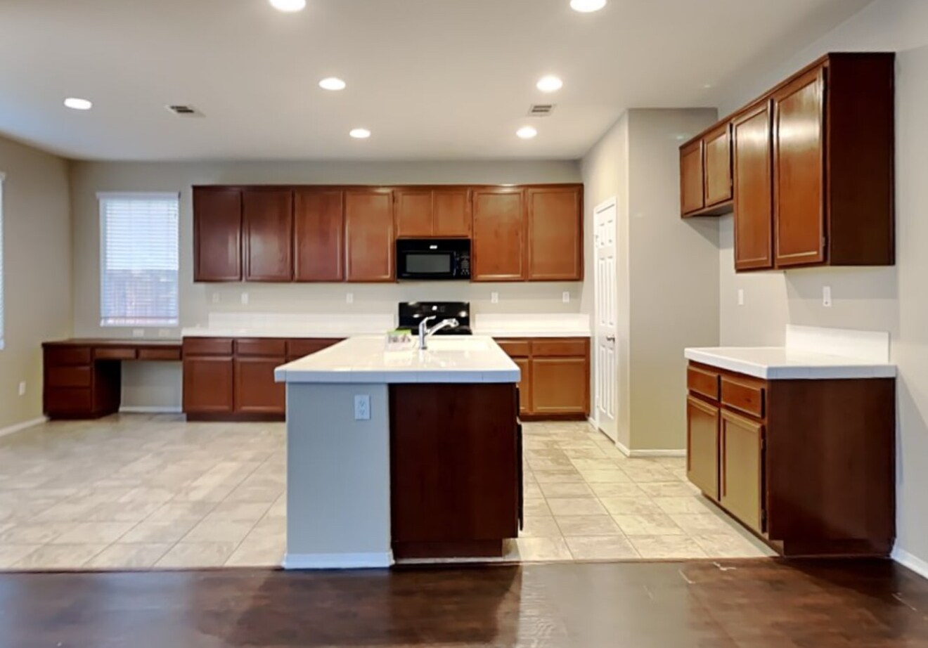 Building Photo - 414 W Ella J Gilmore St