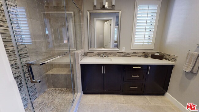 Building Photo - 12860 S Seaglass Cir