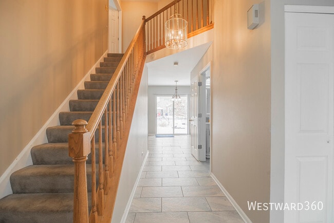 Building Photo - 164 Forestview Ct