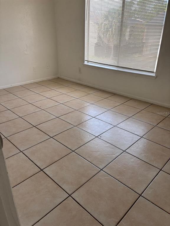 Building Photo - 4023 Henley Rd