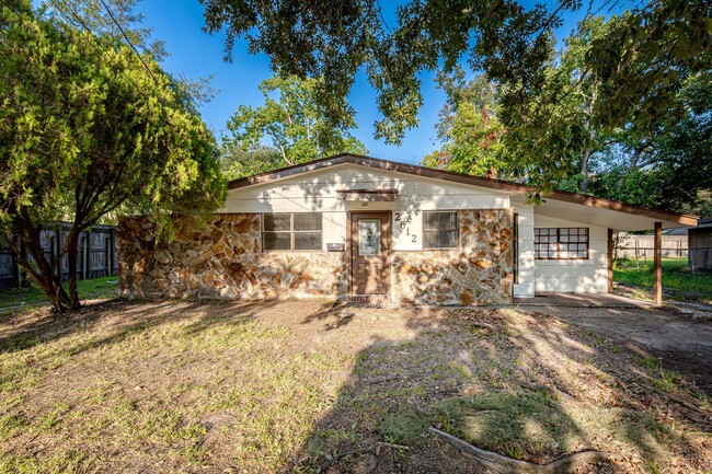 Building Photo - Adorable 3 bedroom ready to rent!