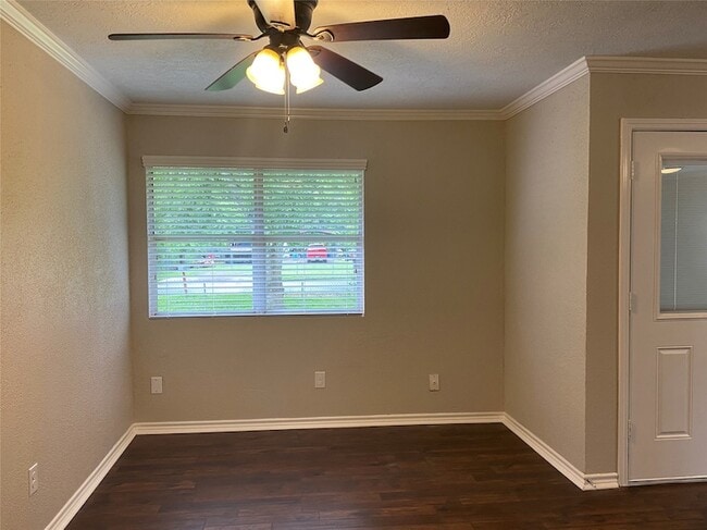 Building Photo - 518 Big Deer Dr