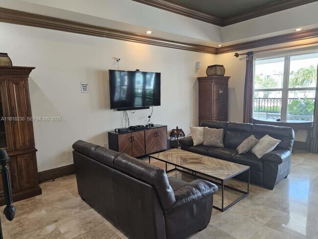 Building Photo - 207 Villa Cir