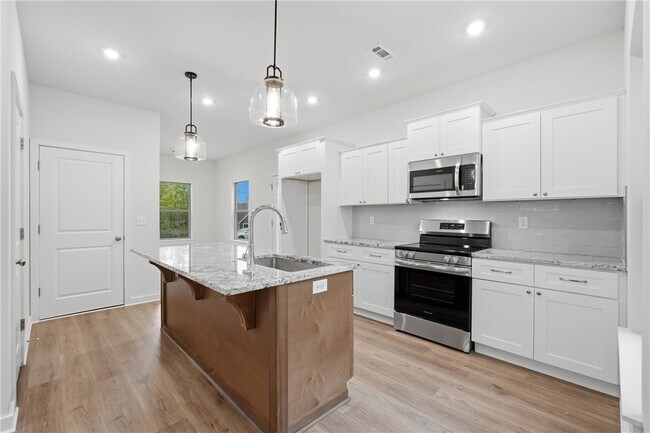 Building Photo - 276 Kinross Dr