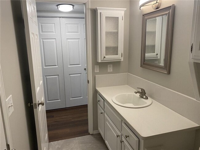 Building Photo - 415 S 20th St