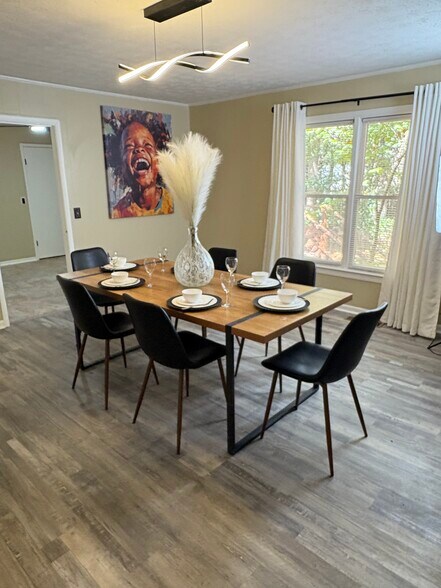 Building Photo - 410 Etowah Ave