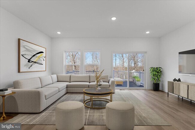 Building Photo - 36121 Wilderness Shores Way