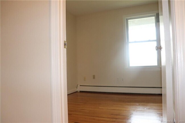 Building Photo - 227 Wall St