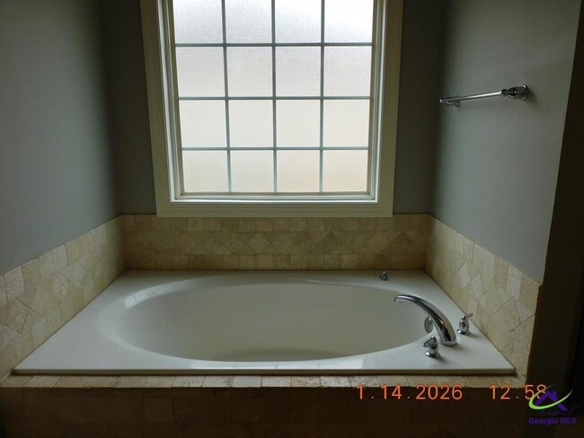 Building Photo - 110 Downshire Way