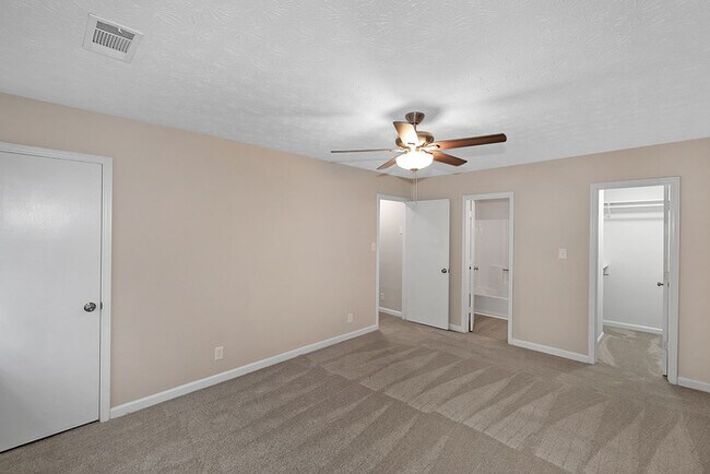 Building Photo - 2614 Bronco Trail