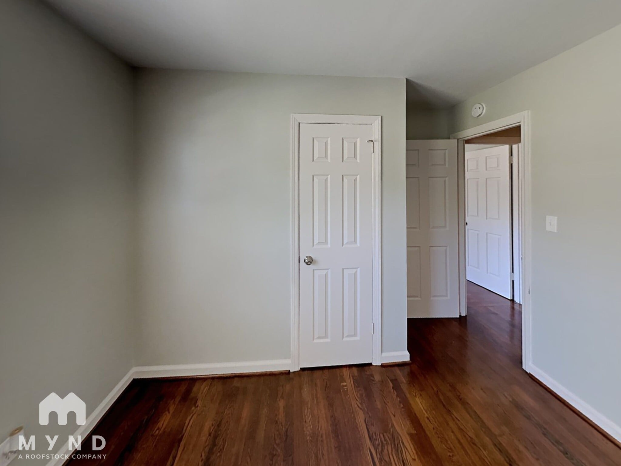 Building Photo - 304 Ridgewood Ave