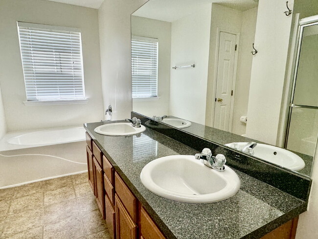Building Photo - Bluffton Park Home Across from the Park wi...