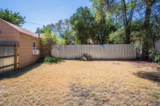 Building Photo - Pre Lease this Tech Terrace Beauty