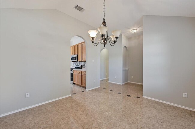 Building Photo - 166 Pecanwood N