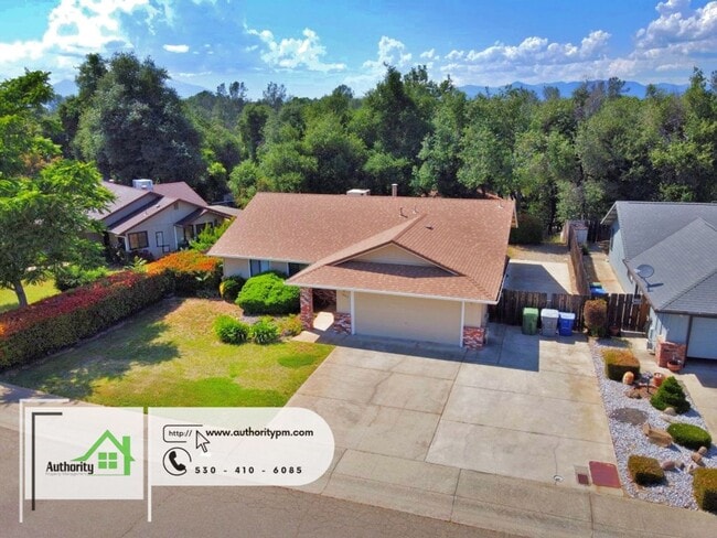 Building Photo - 1844 Breckenwood Dr