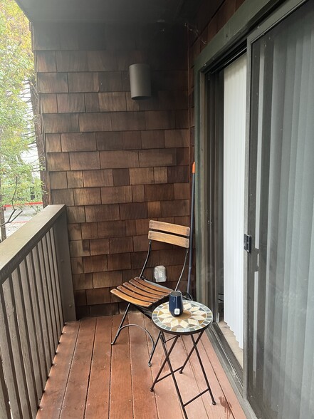 Balcony: Chair, Coffee Table - 1177 Honey Trl