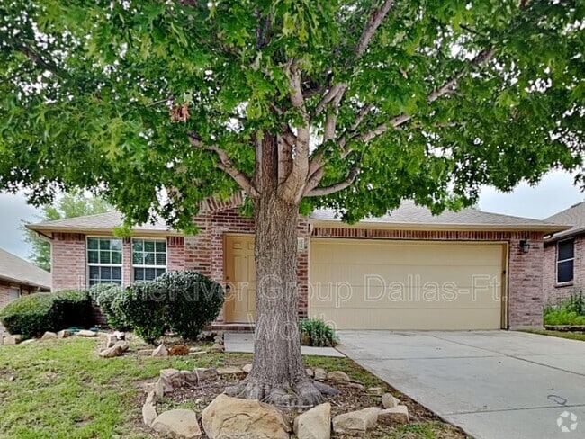 Building Photo - 10622 Midway Dr