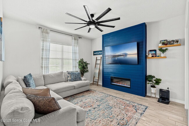 Building Photo - 8110 Allure Dr
