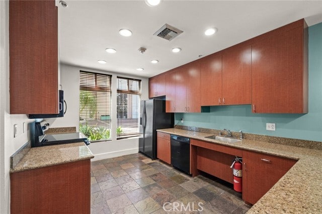 Building Photo - 488 E Ocean Blvd