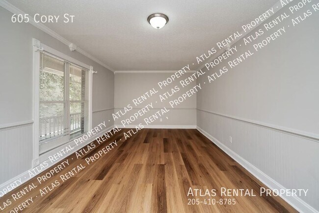 Building Photo - 605 Cory St