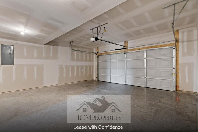 Building Photo - 916 Camden Ct