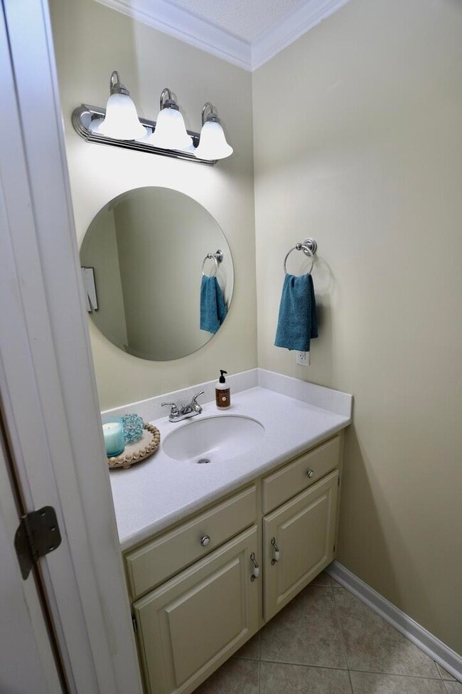 Building Photo - 3196 Daufaskie Rd