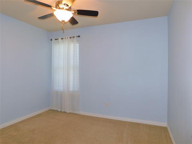 Building Photo - 4502 Baytree Ave