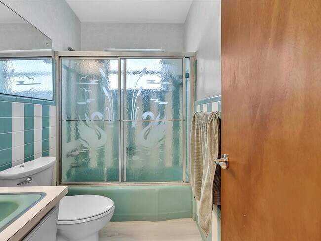 Building Photo - 2193 NE 172nd St