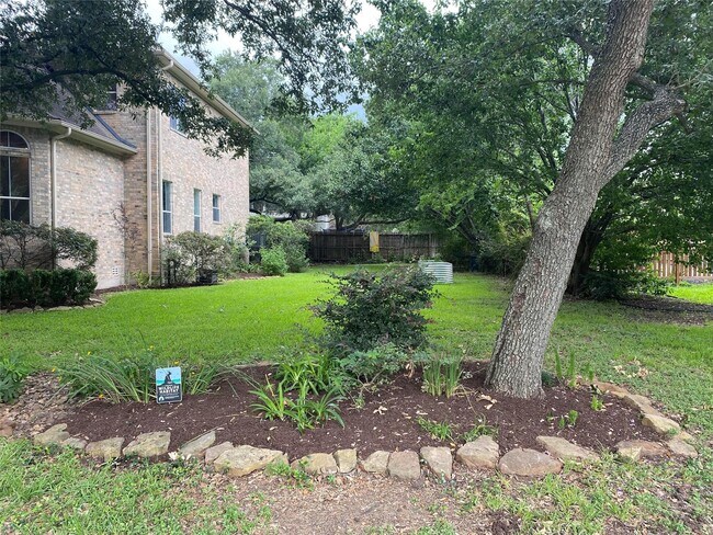 Building Photo - 3110 Glen Haven Blvd