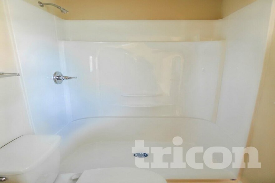 Building Photo - 1679 Cardinal Rd