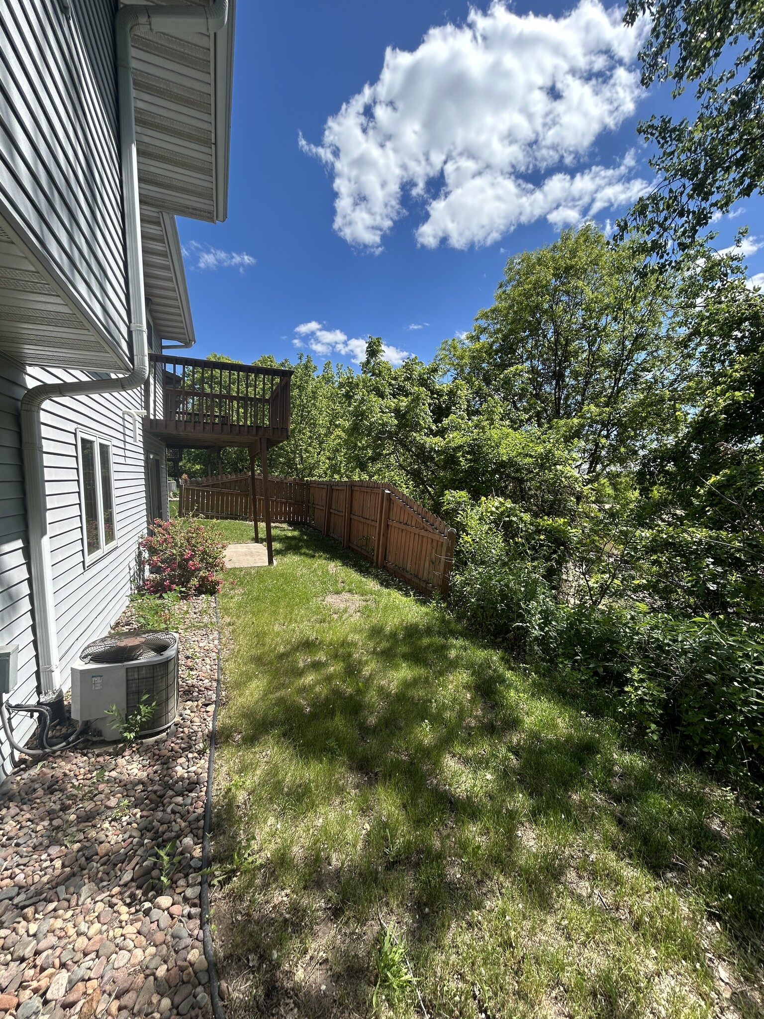 Building Photo - 1030 Oak Forest Dr