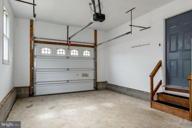 Building Photo - 2009 White Lake Dr