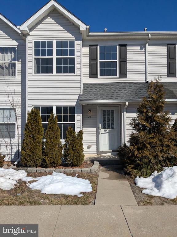 Building Photo - 25 Millstream Rd