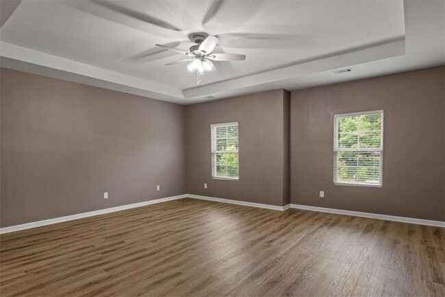 Building Photo - 2044 Britt Dr