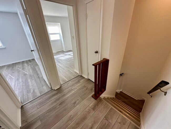 Building Photo - 6086 Hoover Dr