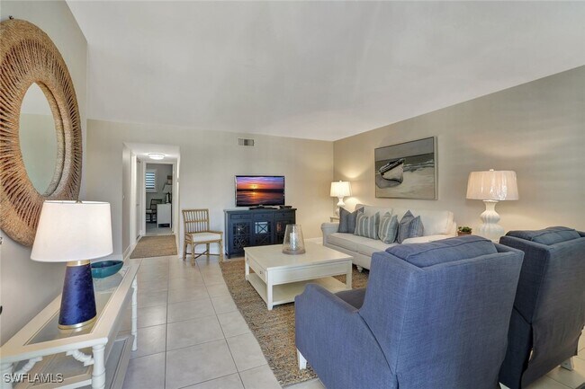 Building Photo - 766 Central Ave