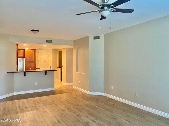 Building Photo - 5350 E Deer Valley Dr